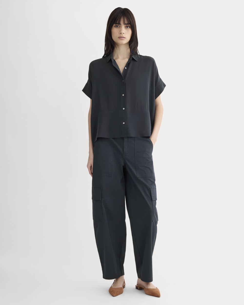 The Boxy Shirt in Washable Silk | Navy - Image 3