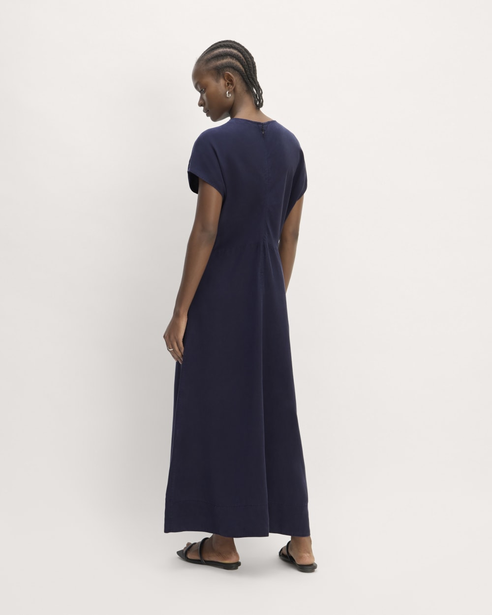 The TENCEL™ Short-Sleeve Midi Dress | Navy - Image 6