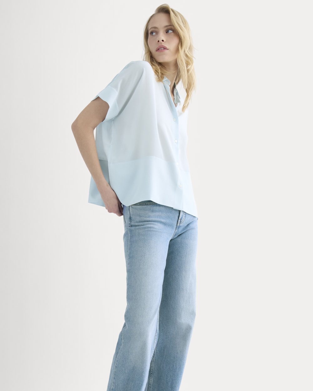 The Boxy Shirt in Washable Silk | Skywriting - Image 4