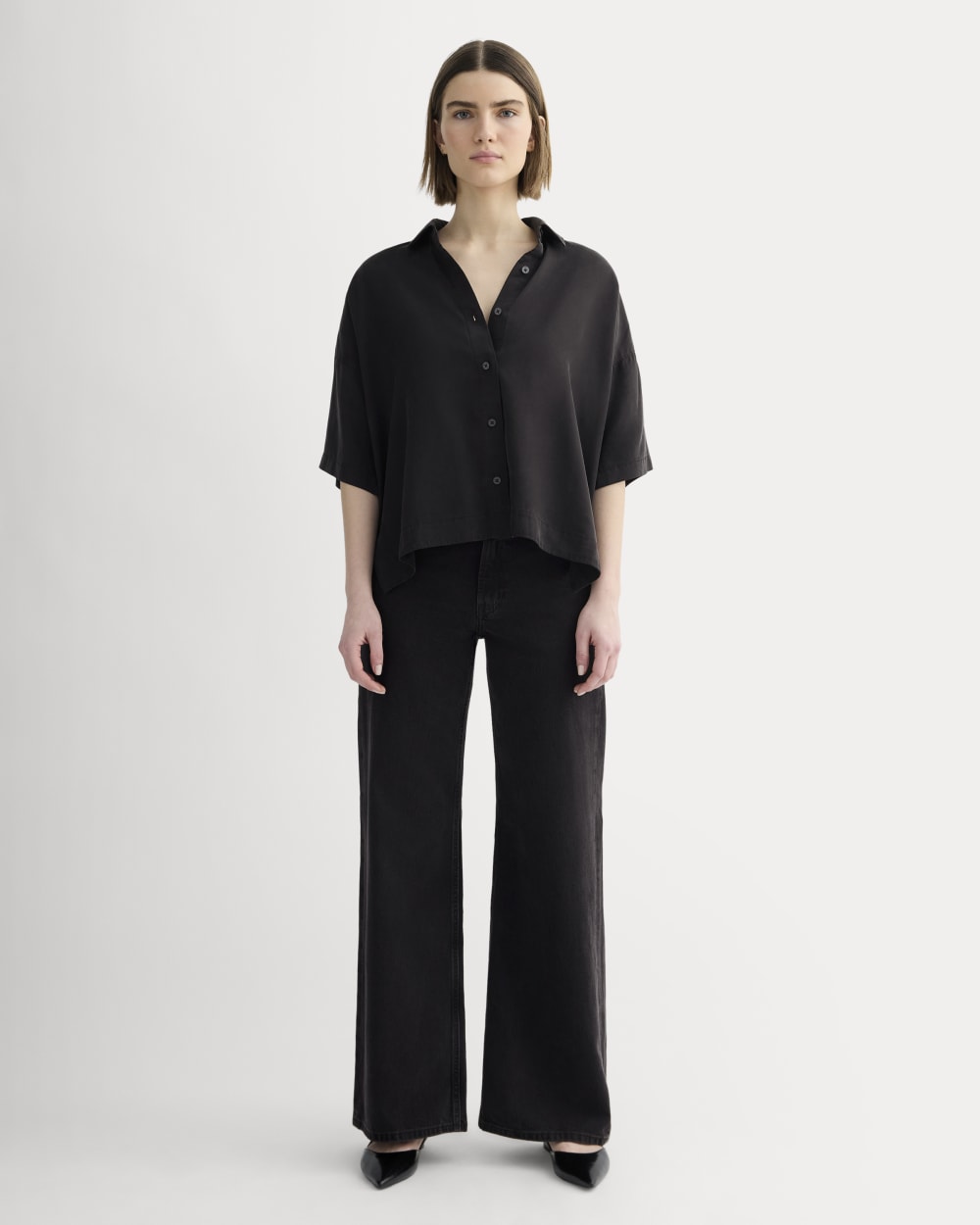 The Short-Sleeve Square Shirt in Butterlite | Black - Image 3
