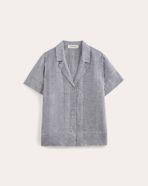 Alternative view of The Notch Shirt in Linen | Midnight Navy Gingham