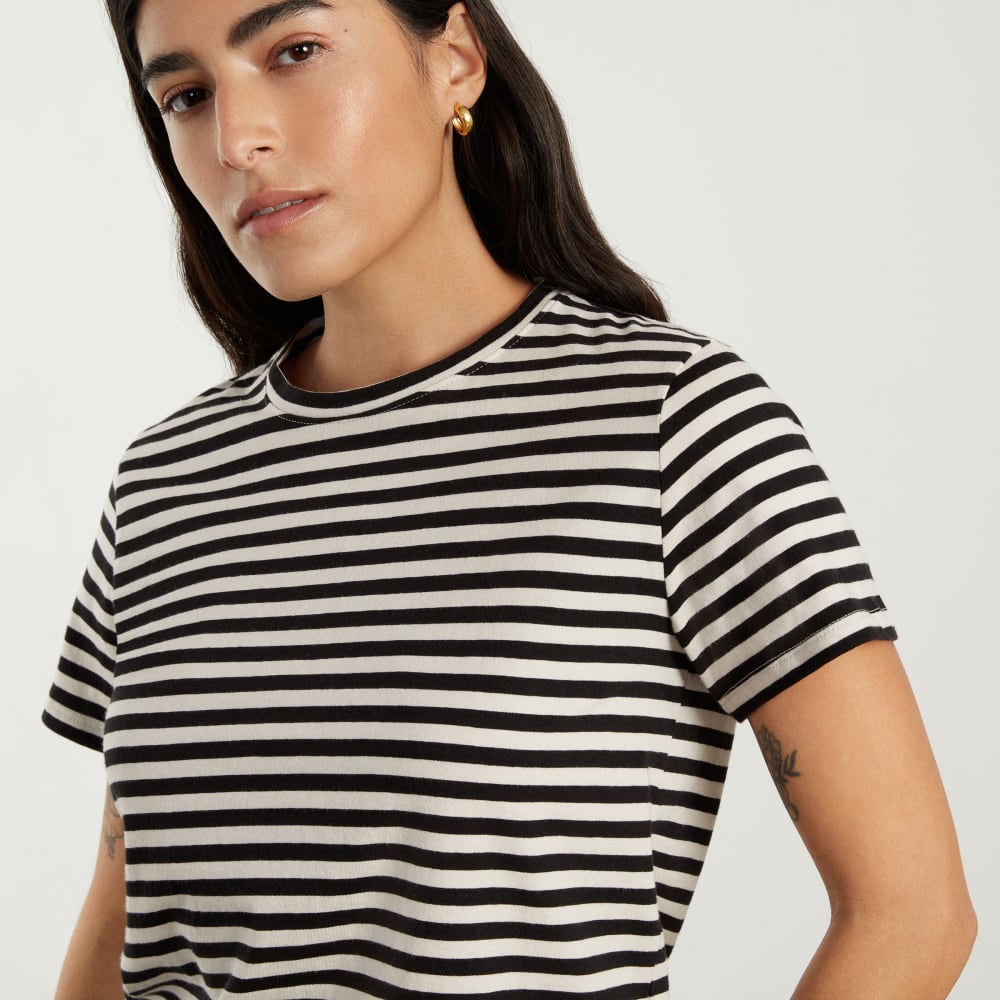 The Box-Cut Tee in Essential Cotton | Sandstone / Black | No Pocket - Image 5