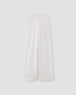 Alternative view of The Draper Pleated Pant in Buttersmooth | White | 30 Inseam