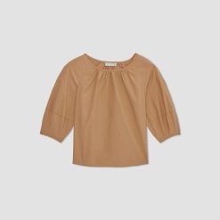 Alternative view of The Poplin Scoop-Neck Top | Caramel