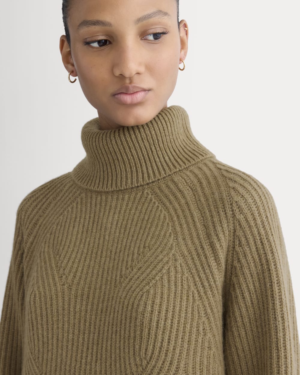 Cocoon Turtleneck in Wool Cashmere | Toast - Image 5