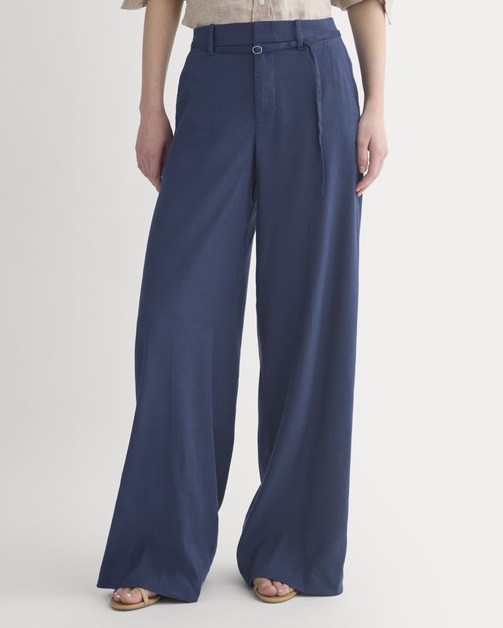Wide-Leg Belted Pant in Stretch Linen | Navy | Long - Image 3