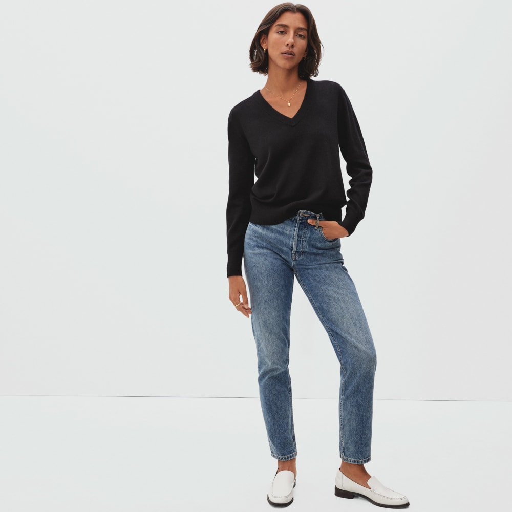 The Cashmere V-Neck | Black - Image 5