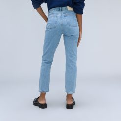 Alternative view of The '90s Cheeky® Jean | Clear Water | 28.5 Inseam