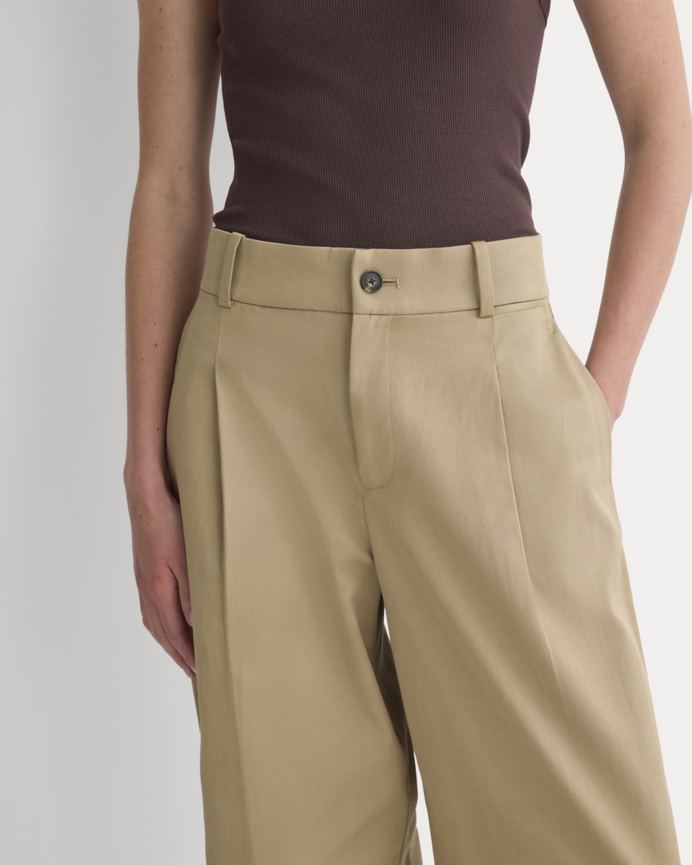 Wide-Leg Trouser in Buttersmooth | Ash Brown | 32 Inseam - Image 4
