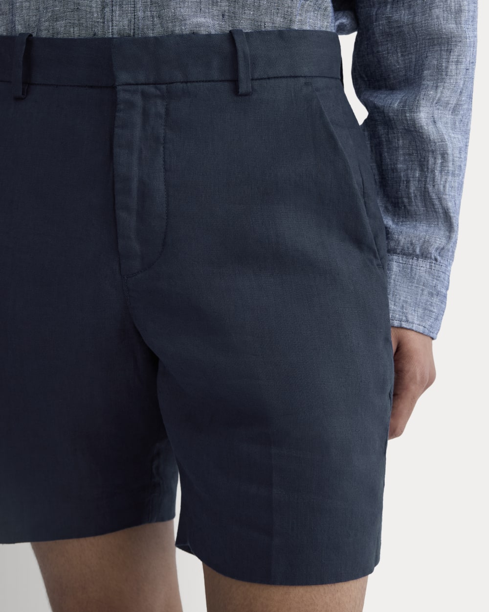 The 7 Linen Trouser Short | Navy - Image 4