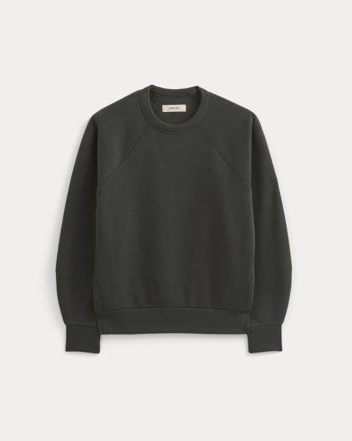 Alternative view of Luxe Fleece Raglan Crewneck | Washed Black