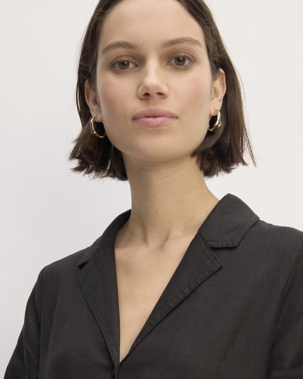 The Shirtdress in Linen | Black - Image 4