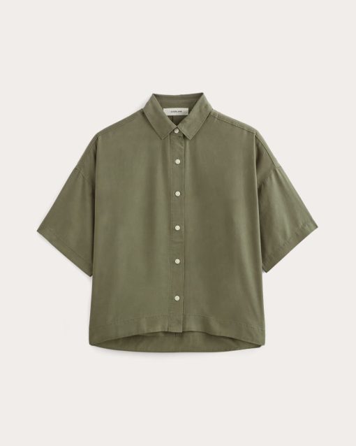 Alternative view of The Short-Sleeve Square Shirt in Butterlite | Kalamata