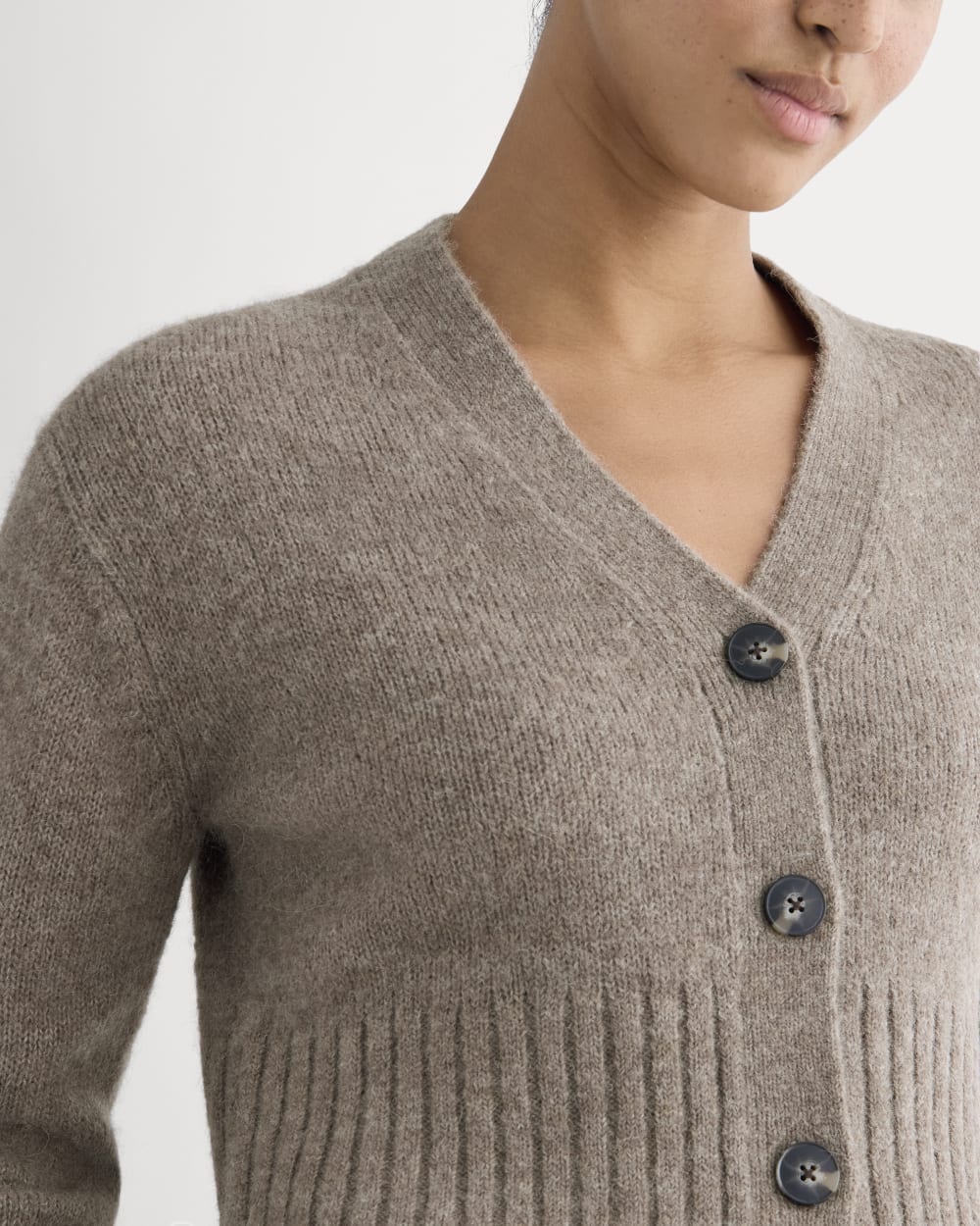 High V Cropped Cardigan in Alpaca | Taupe Melange - Image 6