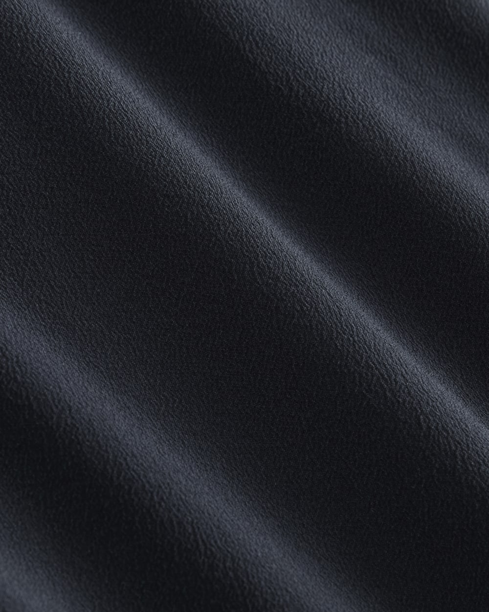 The Boxy Shirt in Washable Silk | Navy - Image 6