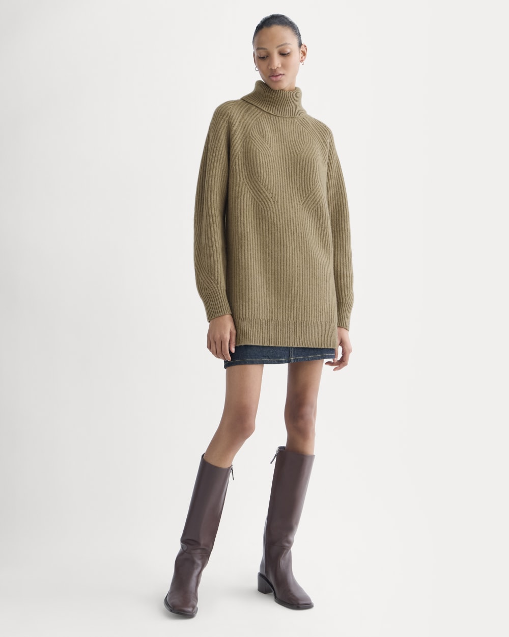 Cocoon Turtleneck in Wool Cashmere | Toast - Image 4