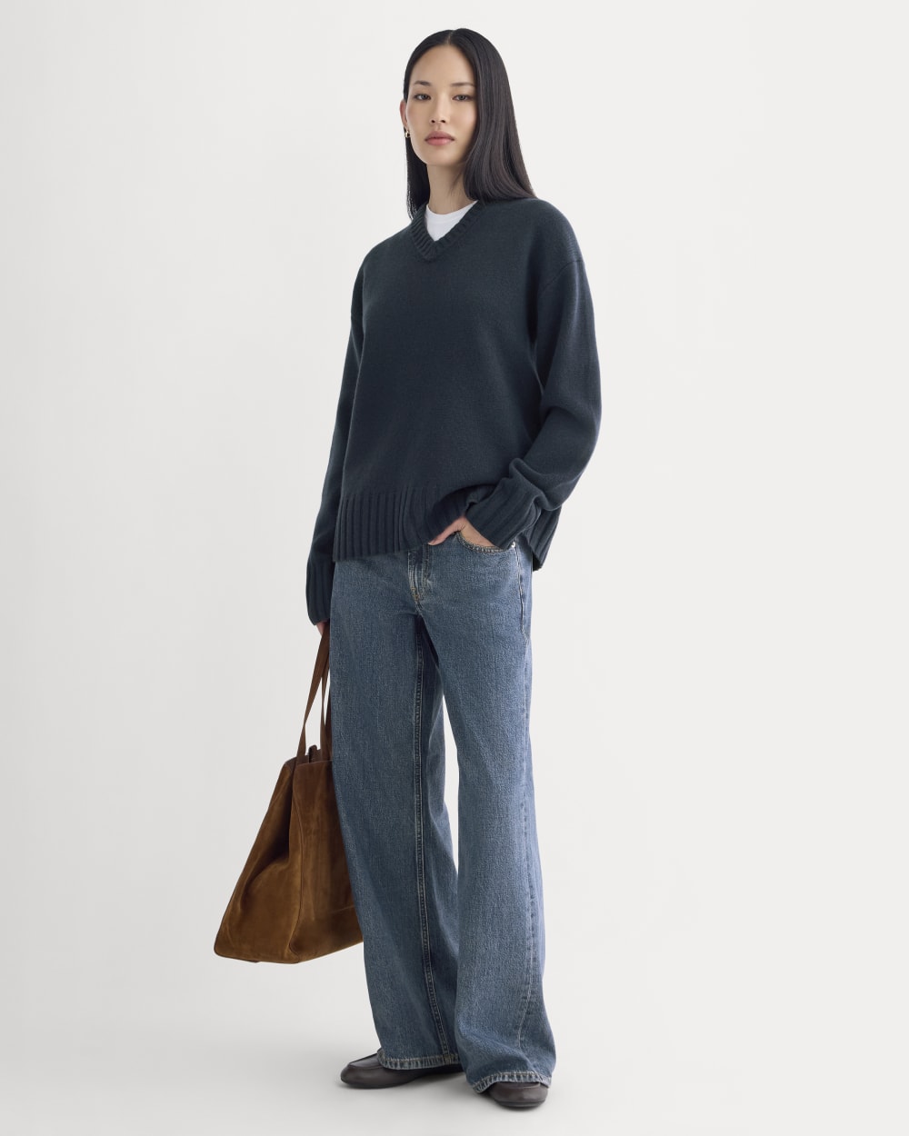 V-Neck Sweater in Extrafine Luxe Merino | Navy - Image 3