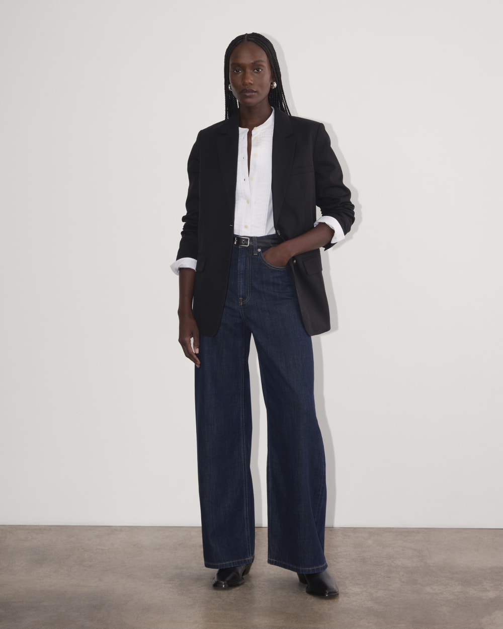The Tuxedo Shirt in Silky Cotton | White - Image 3