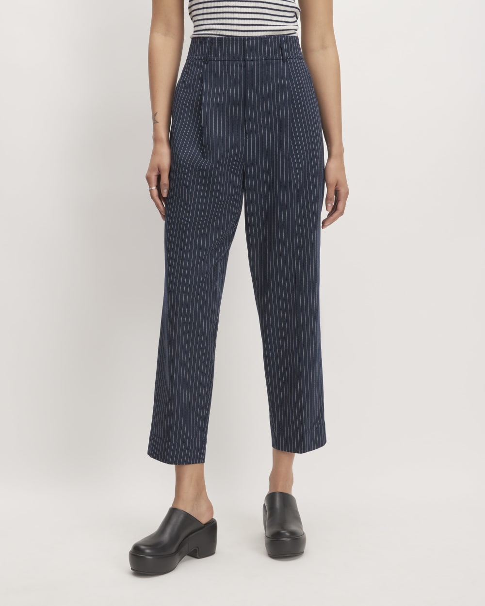 The Draper Tapered Pant in Buttersmooth | Navy / Bone - Image 3