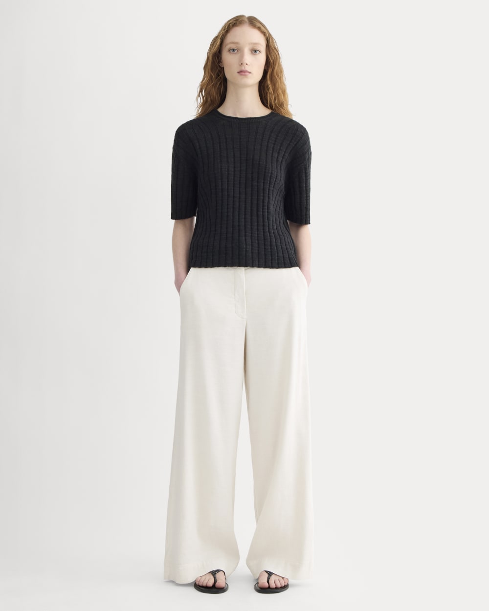 The Oversized Tee in Cotton Linen | Black - Image 3