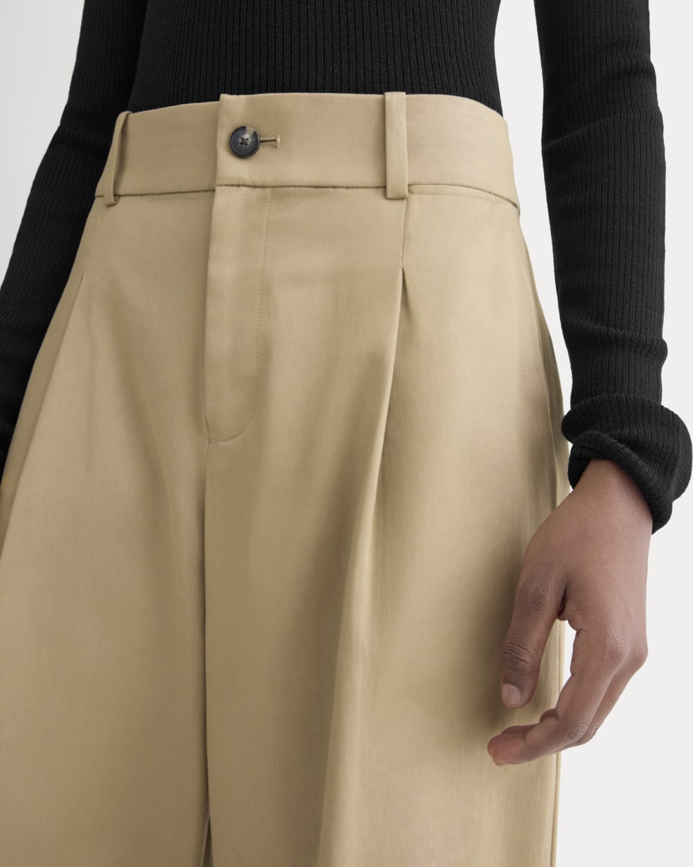 Wide-Leg Trouser in Buttersmooth | Ash Brown | 30 Inseam - Image 4