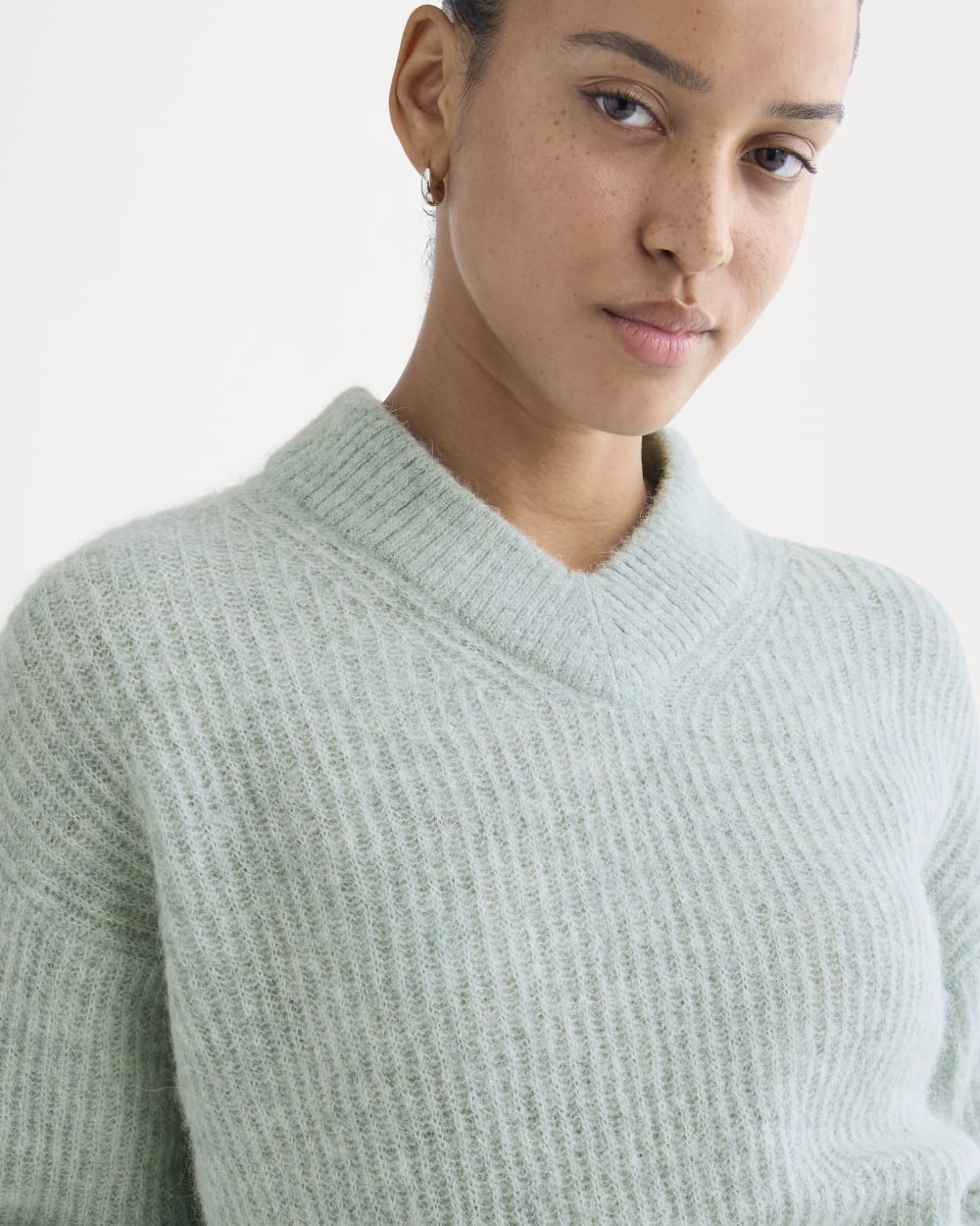 Cropped Cocoon Sweater in Alpaca | Heather Gray Mist - Image 5