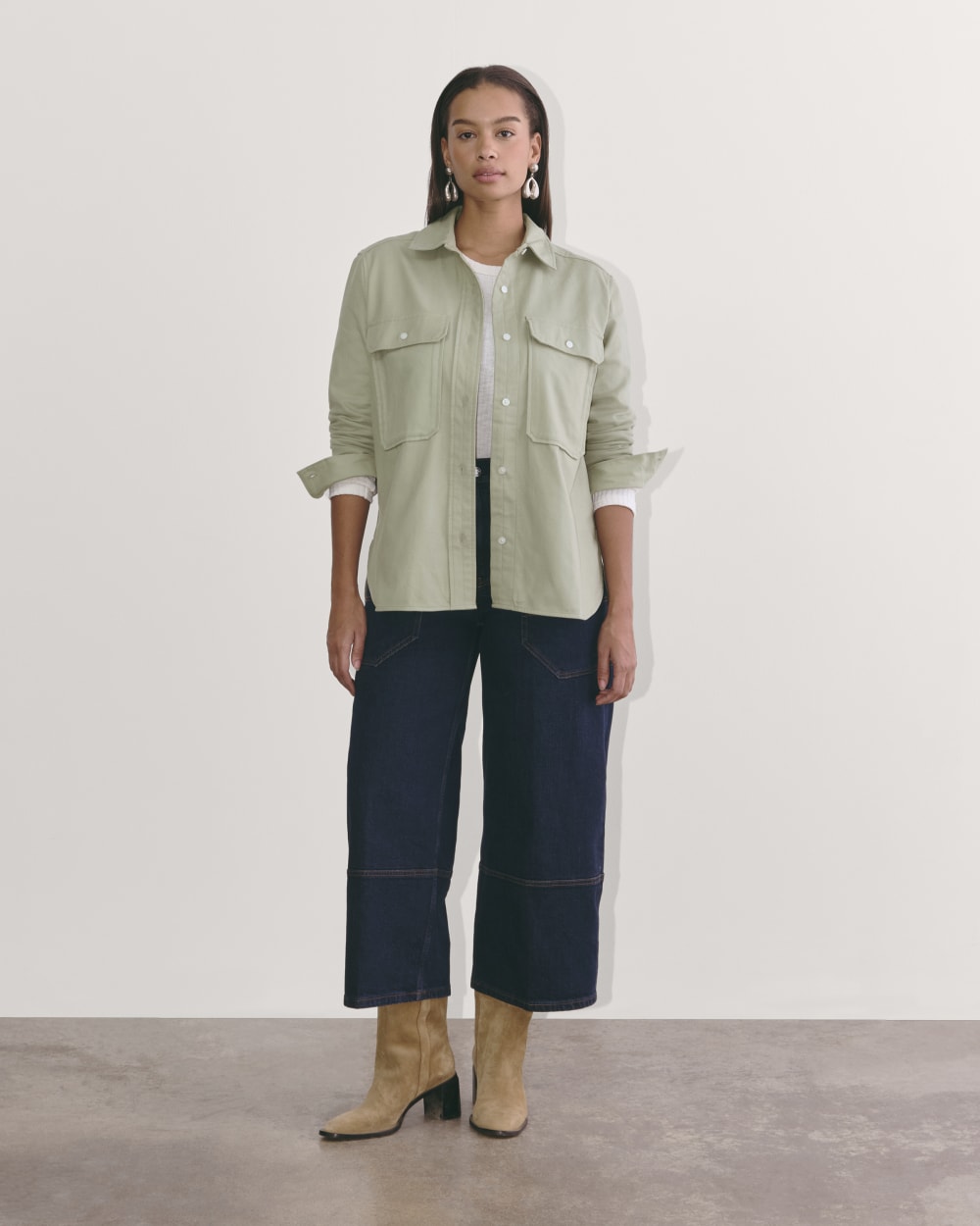 The Boyfriend Shirt in Flannel | Seagrass - Image 4