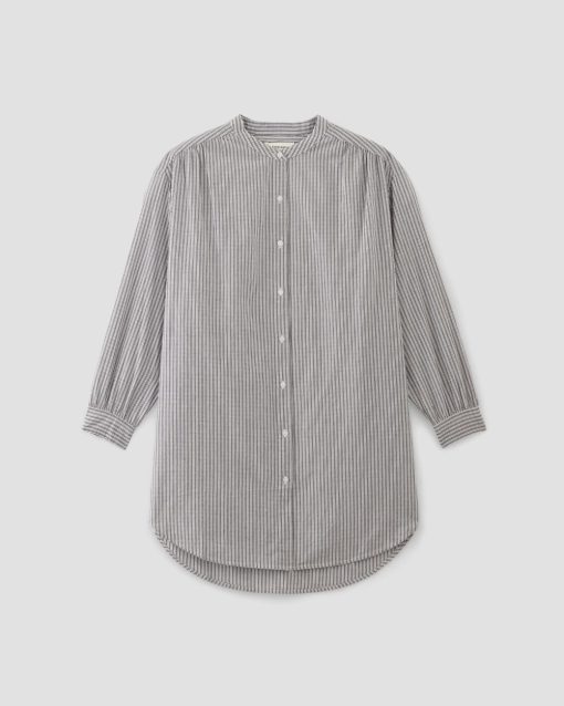 Alternative view of The Gauze Oversized Shirt | White / Black