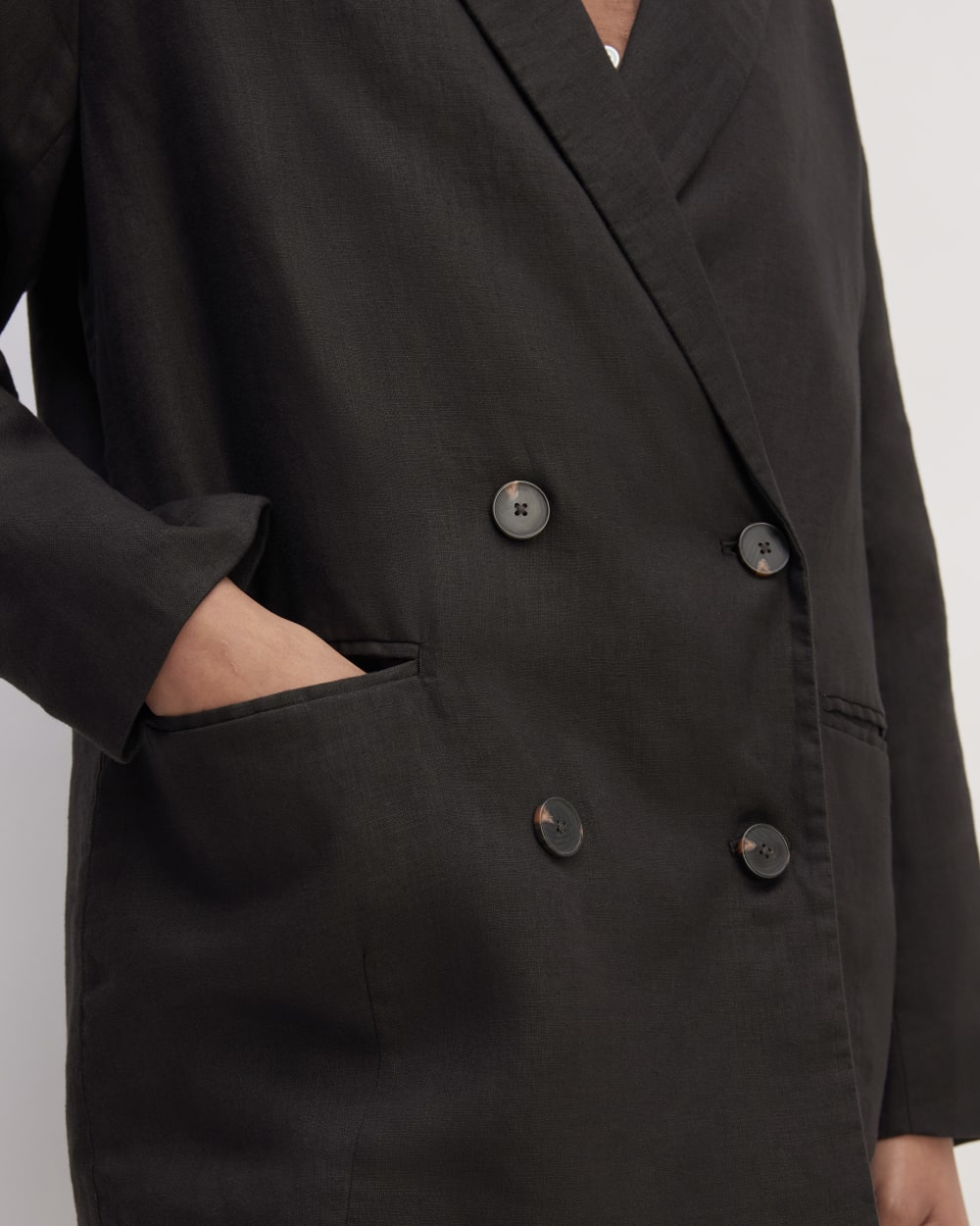 The Linen Double Breasted Blazer | Black - Image 5