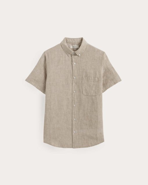 Alternative view of The Classic Short-Sleeve Shirt in Linen | Cornstalk Chambray