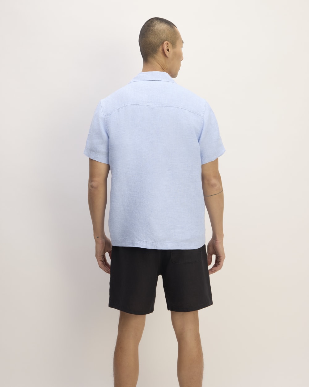 The Resort Shirt in Linen | Light Blue - Image 6