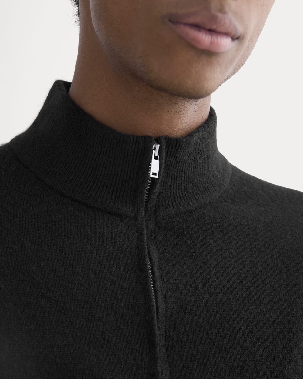 Cashmere Quarter Zip Sweater | Black - Image 4