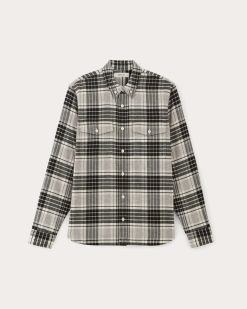 Alternative view of The Brushed Flannel Shirt | Light Heather Oat / Black