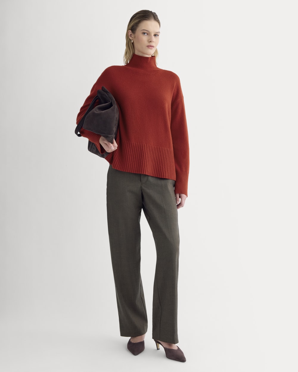 The Boxy Turtleneck in Cashmere | Berry Red - Image 3
