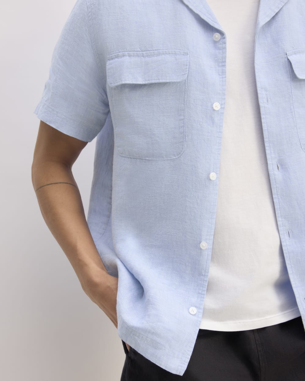 The Resort Shirt in Linen | Light Blue - Image 5