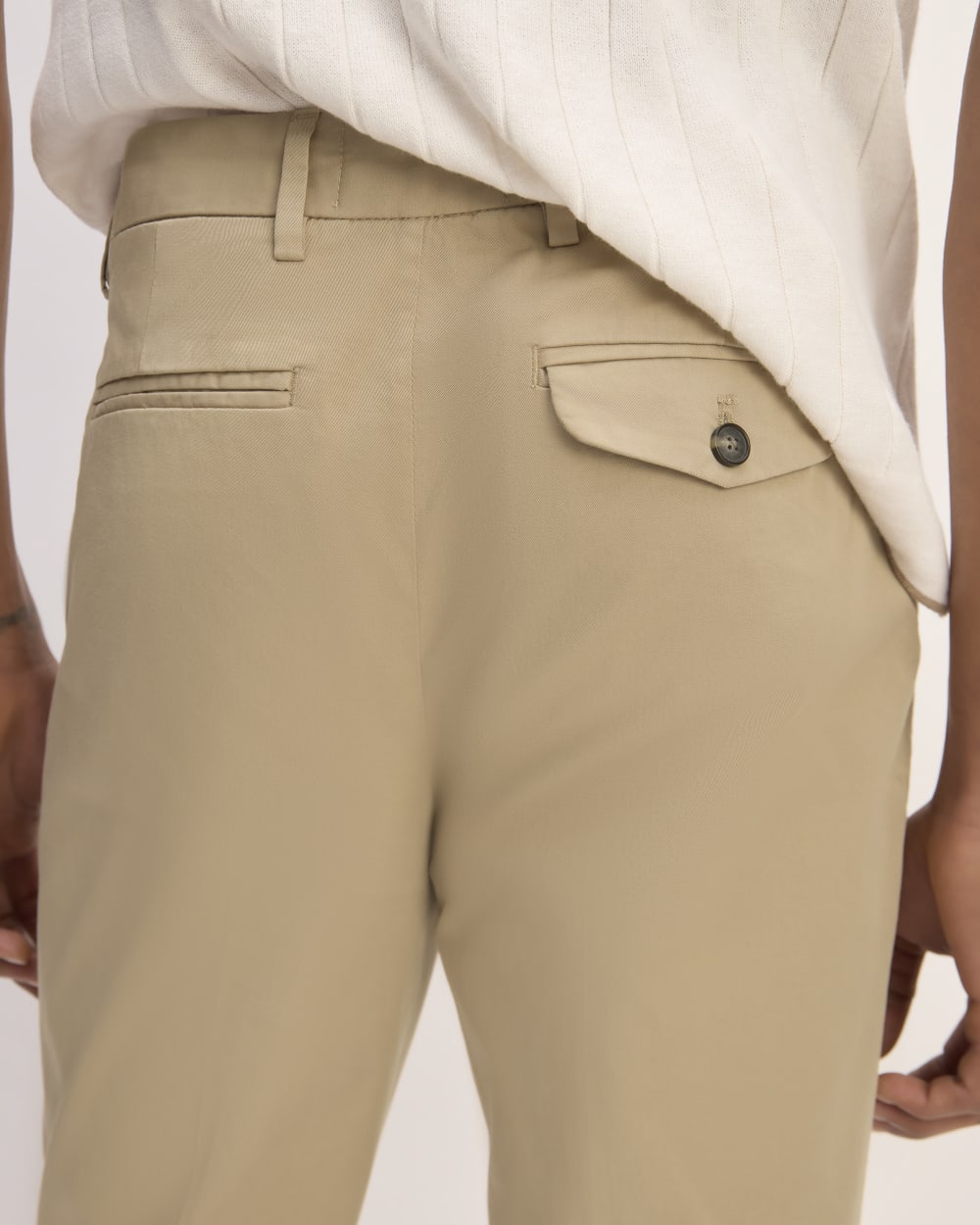 The Relaxed Taper Air Chino | Trench Coat Khaki - Image 5